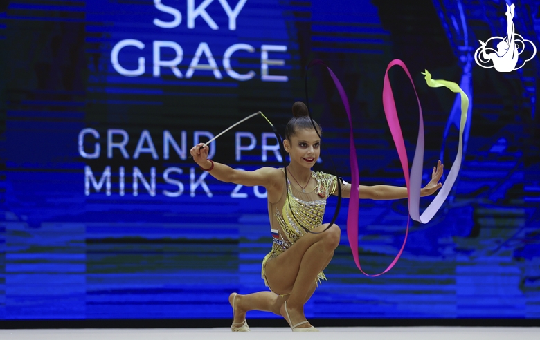 Karolina Tarasova during an exercise with a ribbon