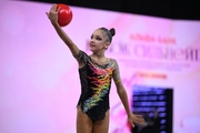 Ksenia Savinova during an exercise with a ball