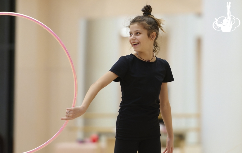 Karolina Tarasova during an exercise with a hoop