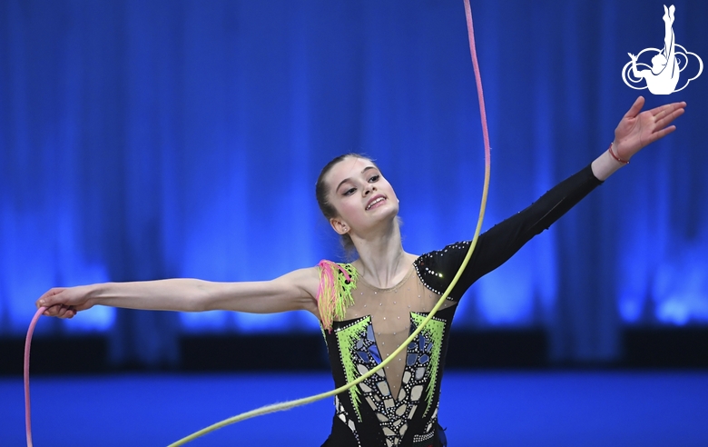 Anania Dimitrova during an exercise with a jump rope