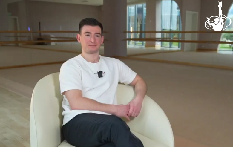 «Прогресс очень сильно виден». Кирилл Баркан — о работе с гимнастками Академии