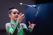 Isabella Rojas (Cuba) during the exercise with clubs