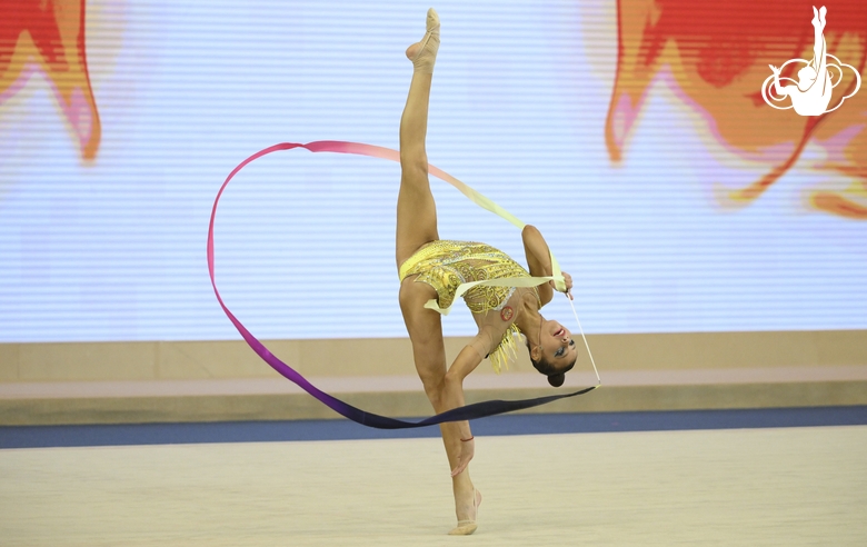 Karolina Tarasova during the ribbon exercise