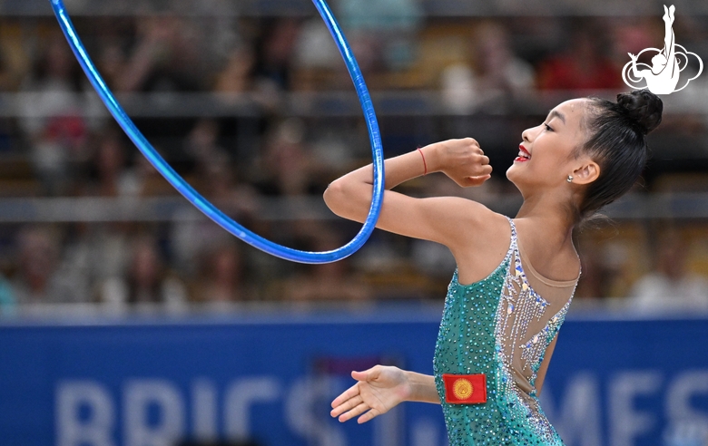 Asel Arapova during the hoop exercise