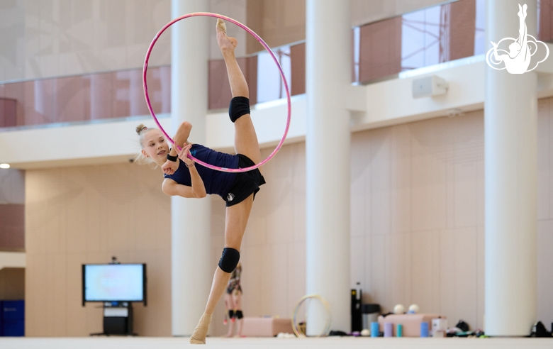 Ева Кононова во время тренировки перед чемпионатом Европы