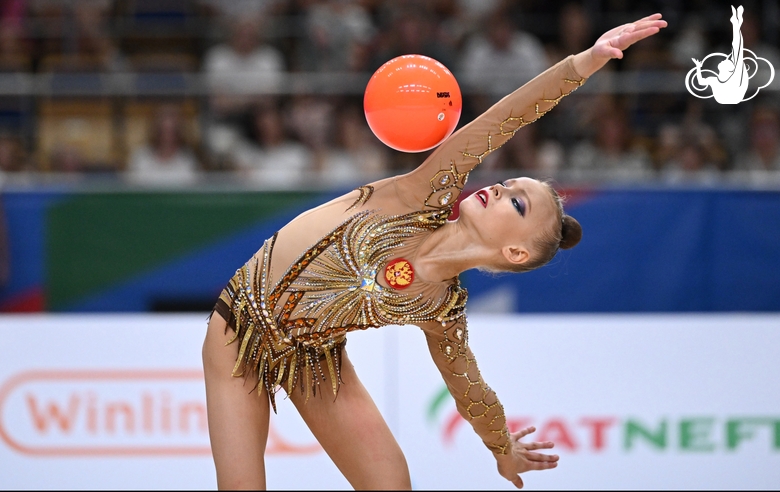 Kristina Voitenko during the ball exercise