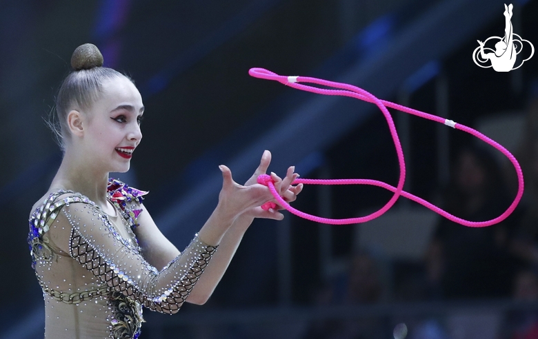 Natalia Usova (Uzbekistan) doing a jump rope exercise