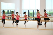 Gymnasts from India during choreography class