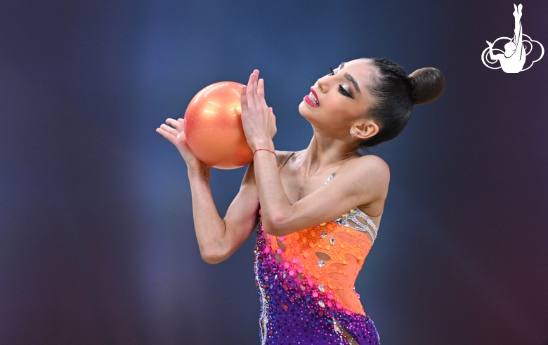 Selena Movsesyan during the ball exercise