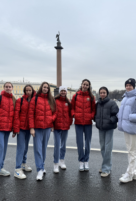 Участницы международного турнира «ГРАН-ПРИ. Кубок чемпионок имени Алины Кабаевой» сходили на экскурсию