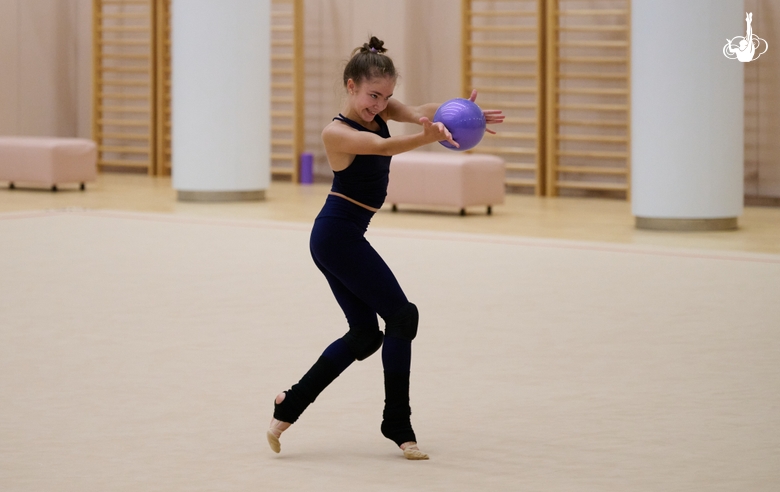 Ksenia Savinova during a training session at the Academy