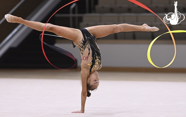 Ksenia Savinova during an exercise with a ribbon during a control training session