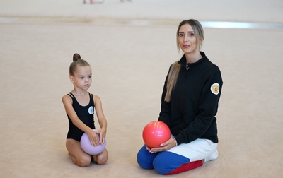 Gymnastics for the little ones. Top 5 basic ball exercises