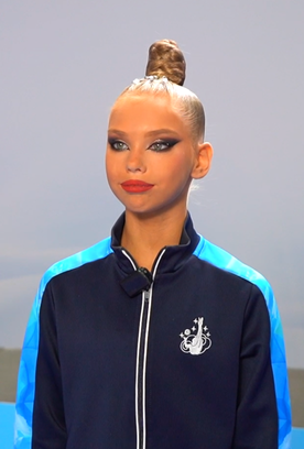 «Хотела порадовать зрителей, себя, Алину Маратовну, тренеров». Ева Кононова — о выступлении на Кубке России