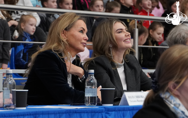 3 февраля 2025 года. Санкт-Петербург. Олимпийская чемпионка Алина Кабаева и президент Федерации художественной гимнастики Санкт-Петербурга, директор ЦХГ «Жемчужина» Татьяна Колесникова