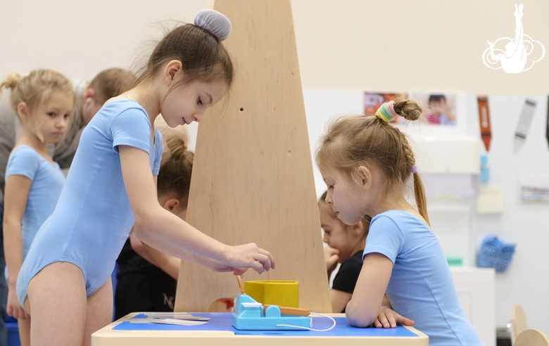 Preschooler’s lesson in the Academy classroom