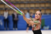 Ksenia Savinova warming up before the performance