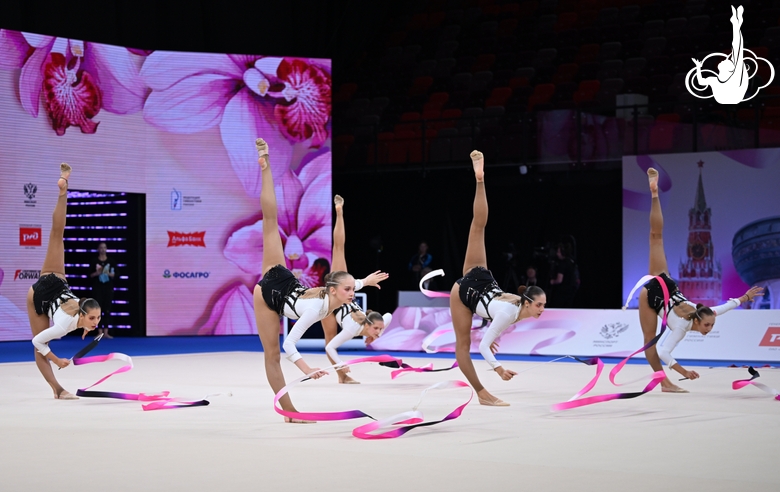 Group gymnasts from Nizhegorodskiy Region during an exercise with ribbons
