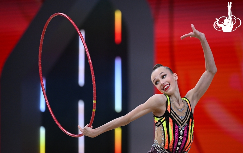 Ksenia Bondarenko during the hoop exercise