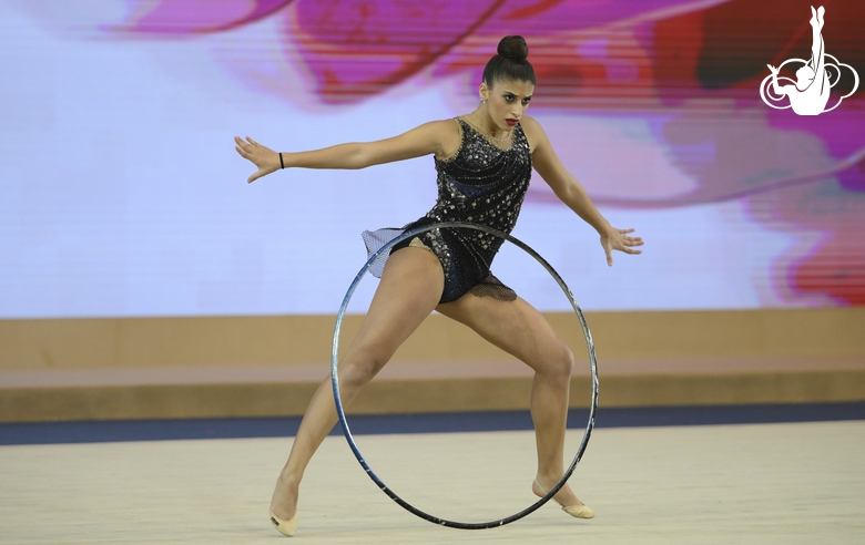 Marina Malpica during the hoop exercise