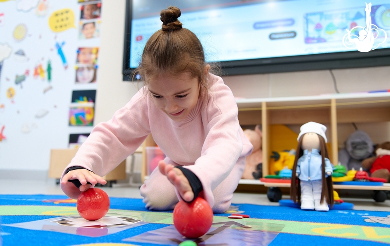 Preschooler’s lesson in the Academy classroom