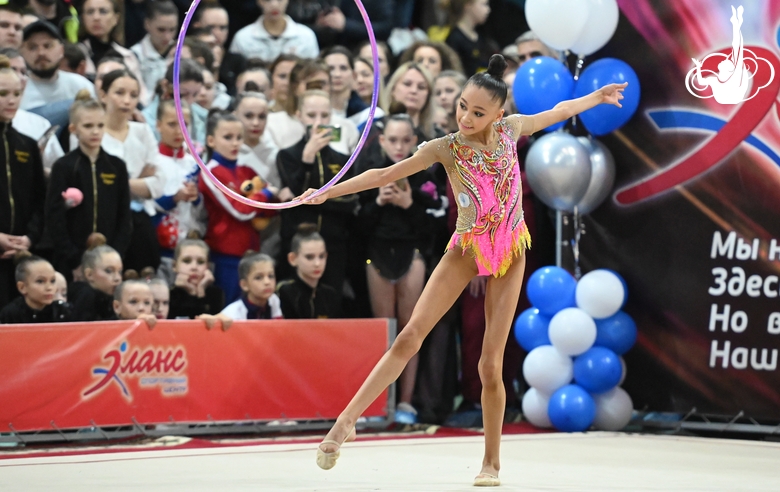 Valeria Medvedeva during an exercise with a hoop