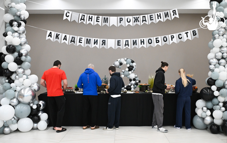 Chefs prepared desserts for athletes in honor of the birthday of the Martial Arts Academy’s birthday