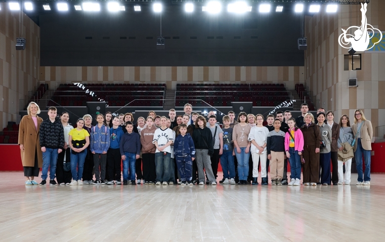 Экскурсия по Сириусу состоялась для детей из детского дома, социально-реабилитационного центра и школы-интерната