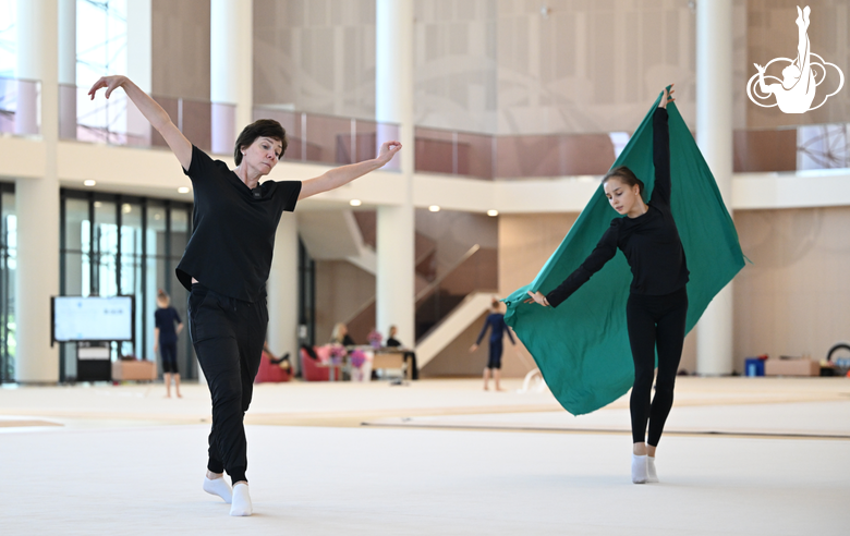 Choreographer Irina Zenovka came to the Academy on the eve of the international tournament in Beijing