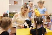 Preschooler’s lesson in the Academy classroom