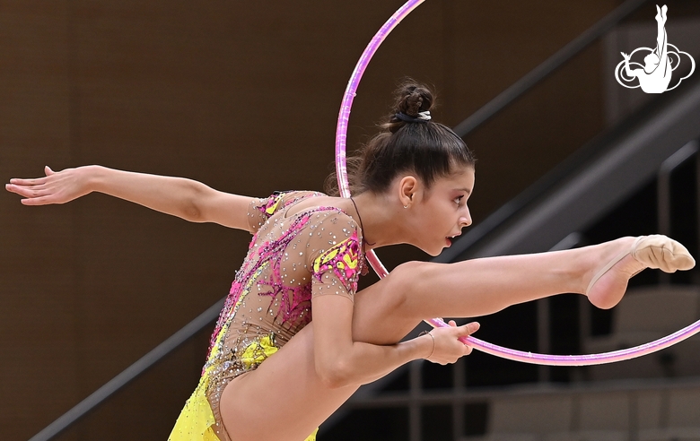 Karolina Tarasova during an exercise with a hoop at a control training session