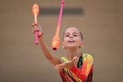 Sabina Samatova during an exercise with clubs during a control training session