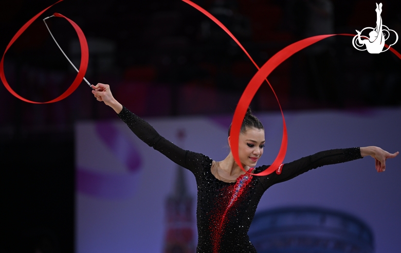 Ulyana Janus during a ribbon exercise