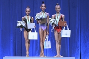 Ksenia Savinova, Nikole Rimarachin Diaz и Kristina Voitenko at the awards ceremony