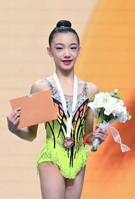 Wang Yiduo becomes the first Chinese gymnast to reach the podium at the Sky Grace Cup
