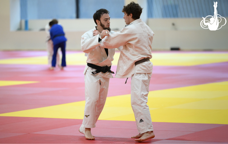 Сборная России по дзюдо впервые за долгое время выступит на международном старте под национальным флагом