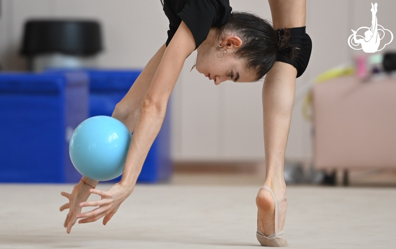 Anna Vakulenko during an exercise with a ball