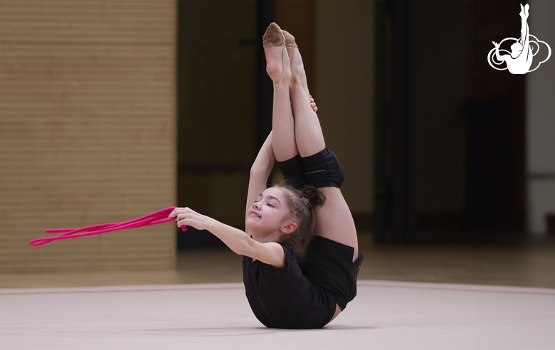 Ksenia Savinova performs the droplet element during training