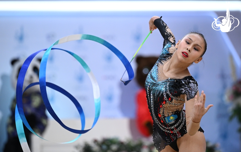 Aibota Yertaikyzy during the ribbon exercise