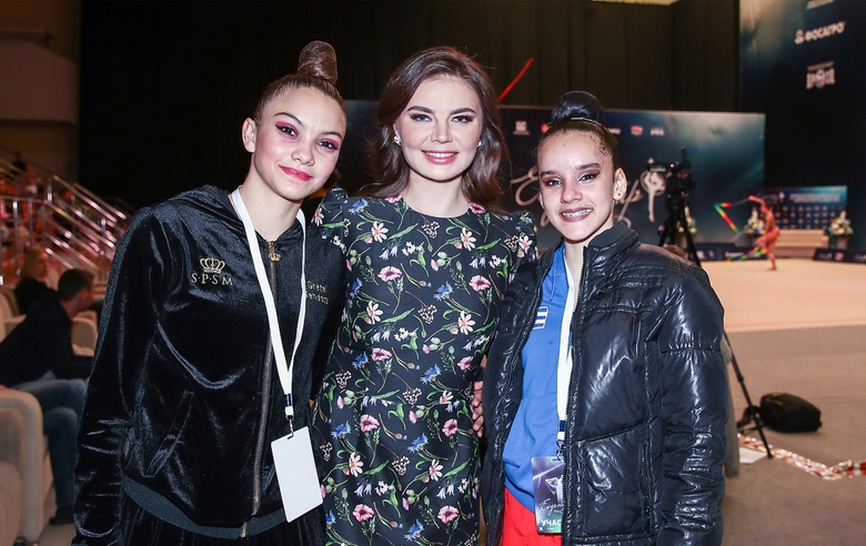 April 29, 2023. Alina Kabaeva with Cuban gymnasts Gretel Mendoza and Isabella Rojas at the EVGENIYA CUP tournament in Omsk