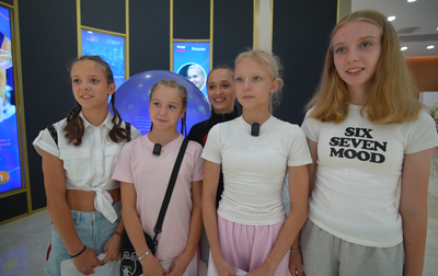 Спортсменки из Брянска делятся впечатлениями после экскурсии в музее Академия художественной гимнастики «Небесная грация» Алины Кабаевой