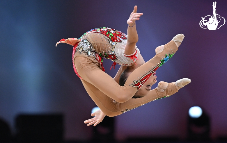 Diana Sobyanina during the ball exercise