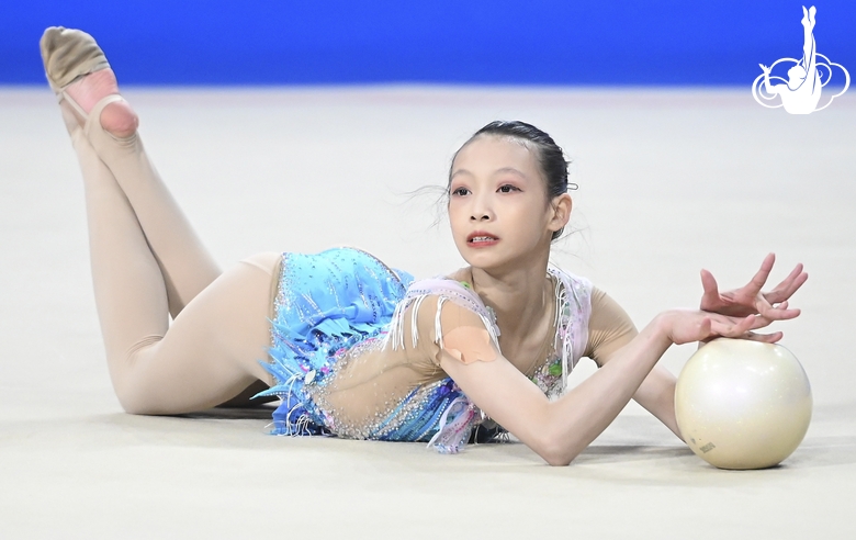 Zihan Zhao during an exercise with a ball