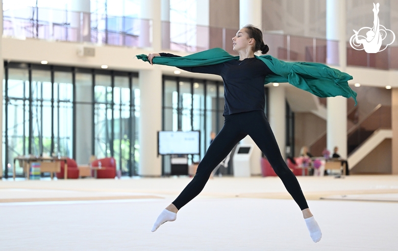 Мария Борисова во время подготовки показательного номера перед международным турниром в Пекине