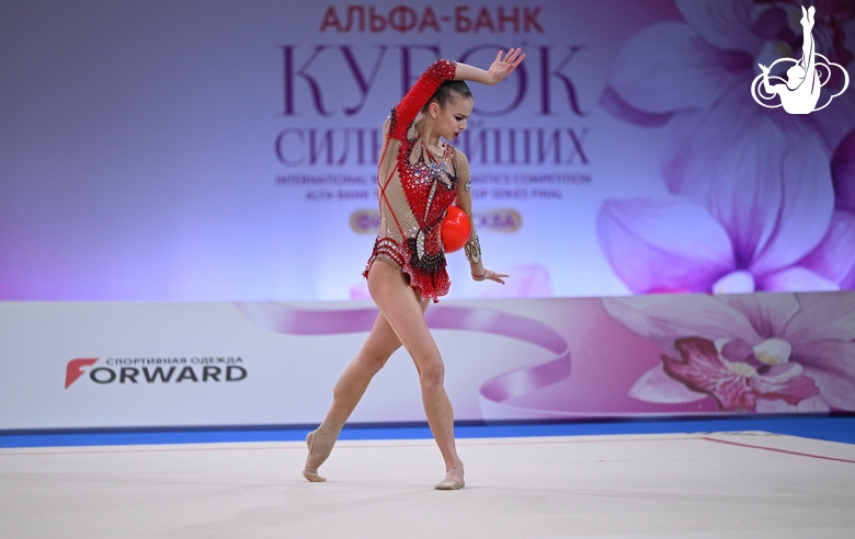 Daria Verenich during an exercise with a ball