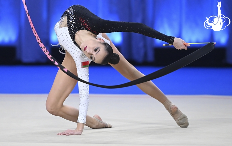 Alina Harnasko during an exercise with a ribbon