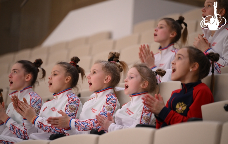 Гимнастки во время контрольной тренировки в преддверии чемпионата России