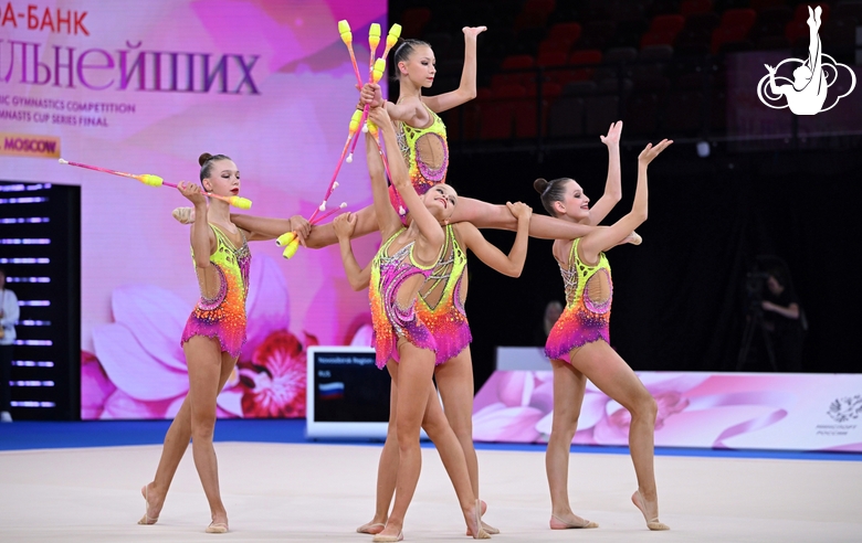 Novosibirsk Region group gymnasts during a clubs exercise