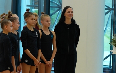 Warm footage with Olympic champion Alina Kabaeva and the gymnasts of the Academy