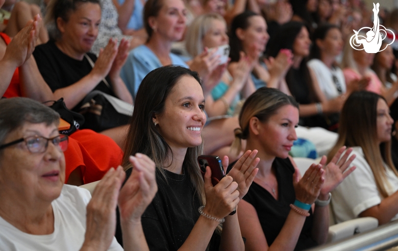 Spectators during the final concert